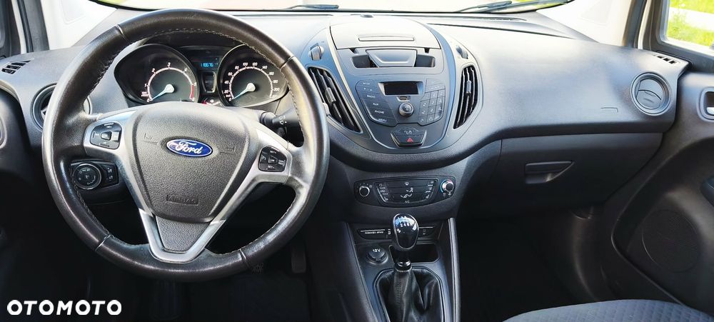 Ford Tourneo Courier 1.5 TDCi Trend - 23