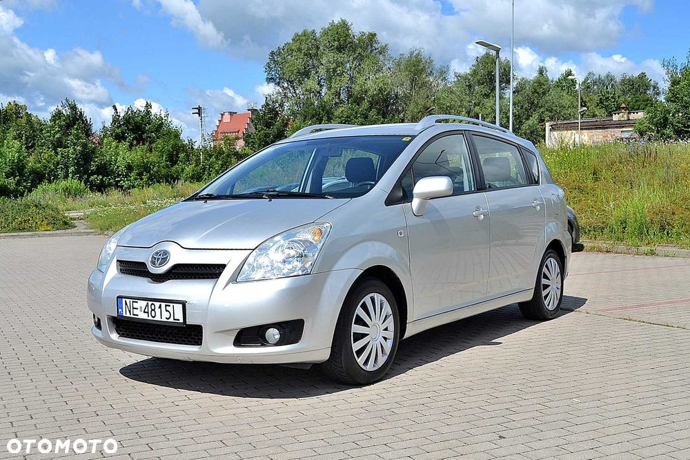 Toyota Corolla Verso - 1