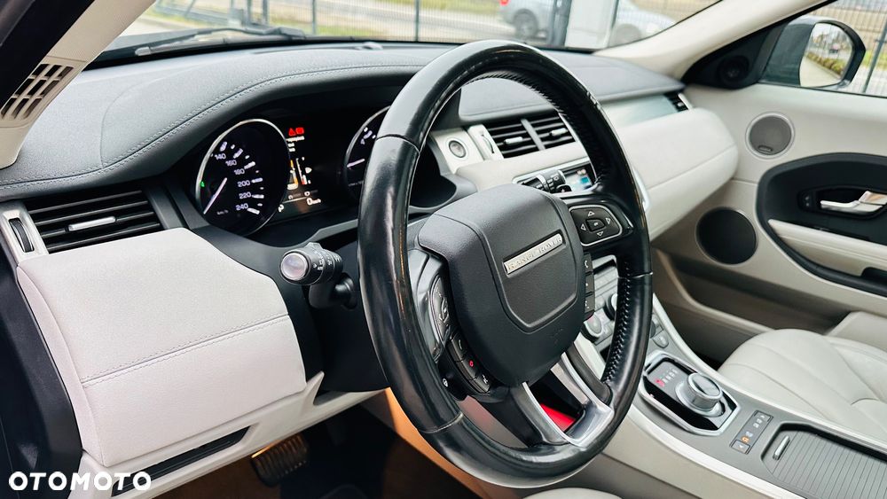 Land Rover Range Rover Evoque - 16