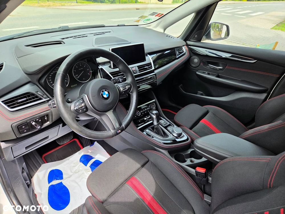 BMW Seria 2 218d Sport-Aut Sport Line - 11