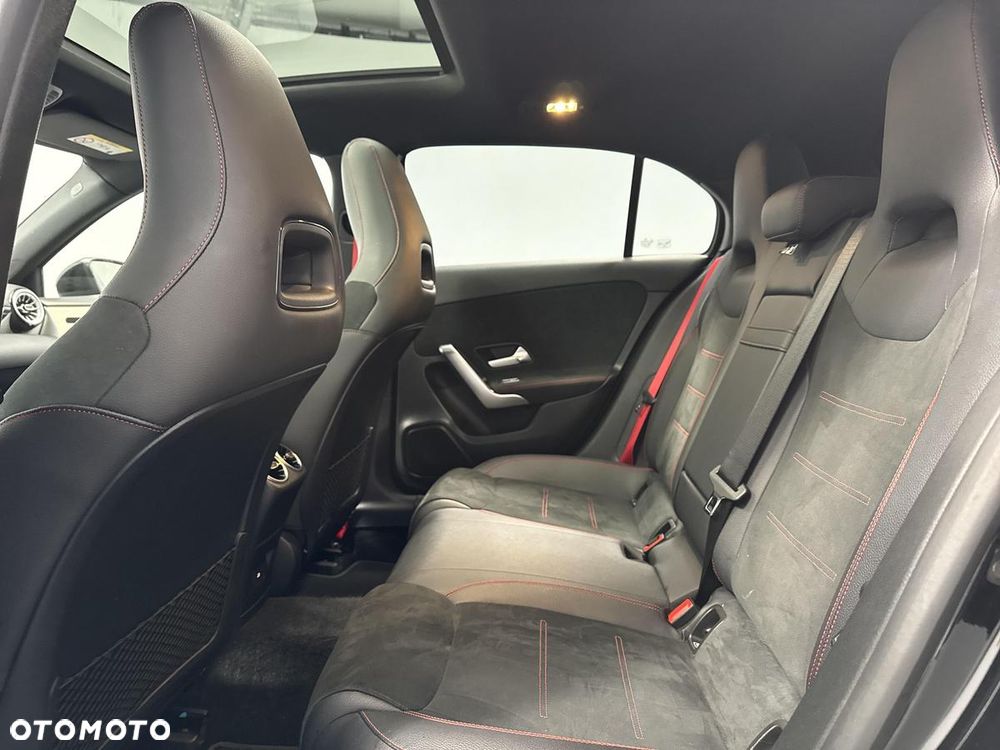 Mercedes-Benz Klasa A 35 AMG 4-Matic 7G-DCT - 21