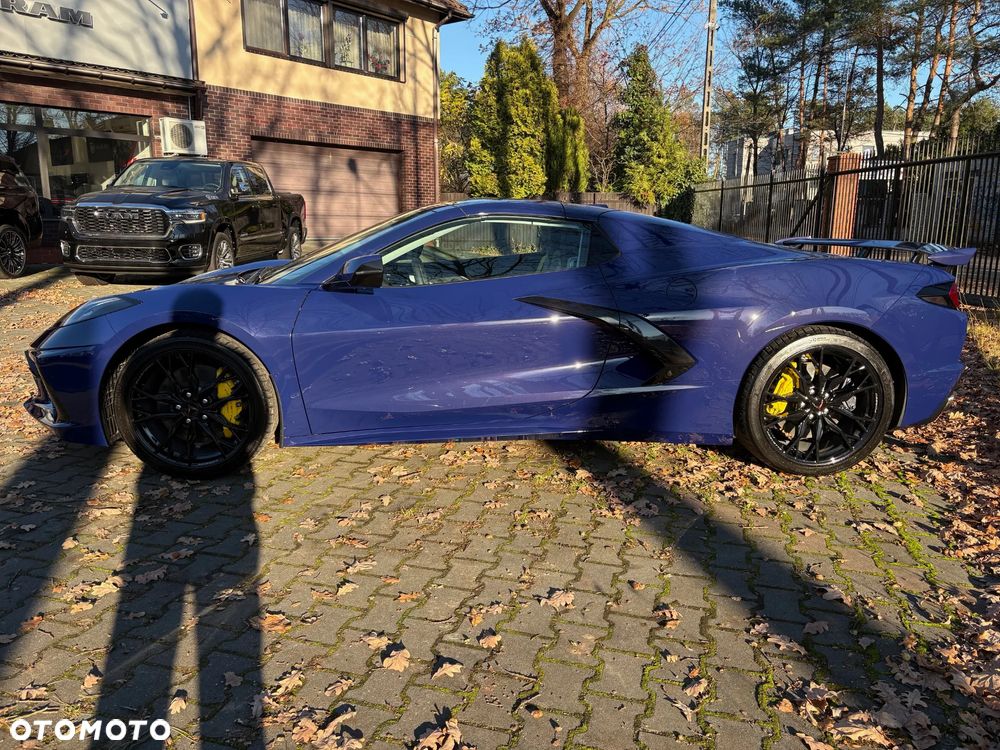 Chevrolet Corvette - 8