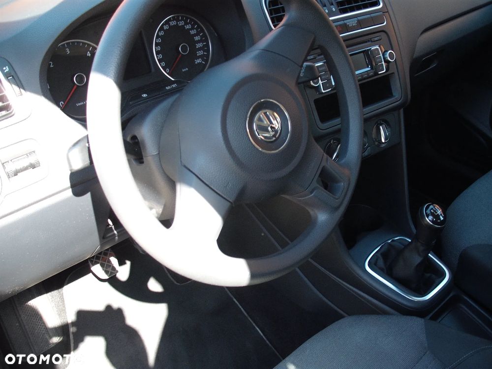 Volkswagen Polo - 10
