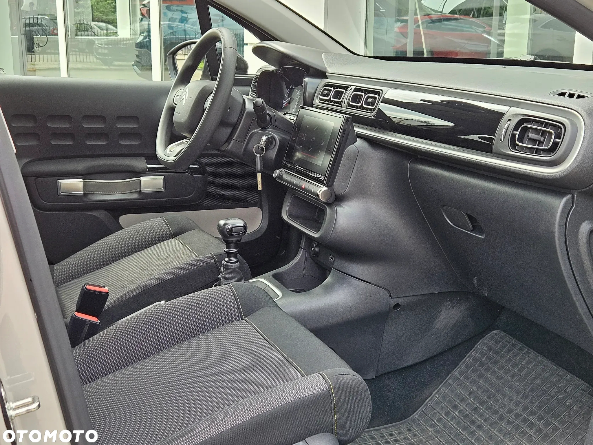 Citroën C3 1.2 PureTech Shine S&S - 14
