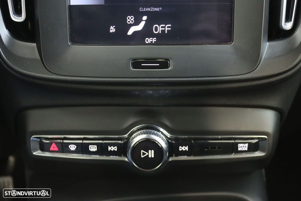 Volvo XC 40 1.5 T4 PHEV Essential - 25