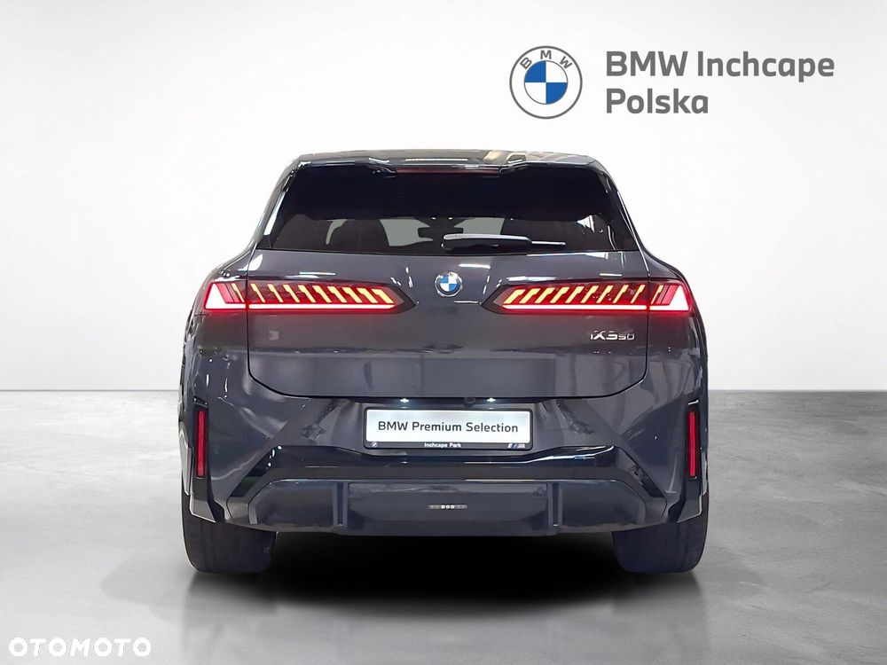 BMW iX3 - 5
