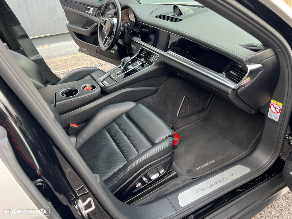 Porsche Panamera Sport Turismo 4 E-Hybrid - 19