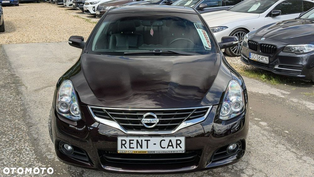 Nissan Altima - 4