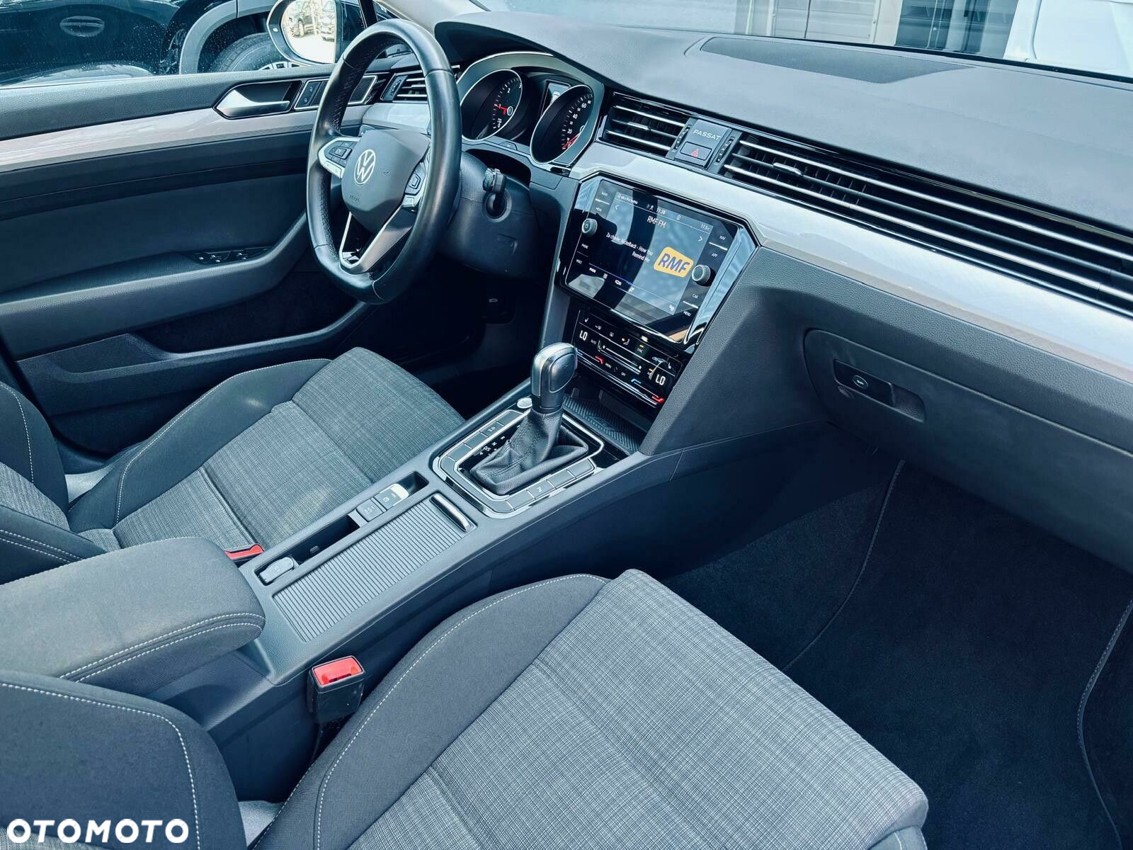 Volkswagen Passat 2.0 TDI EVO Business DSG - 18