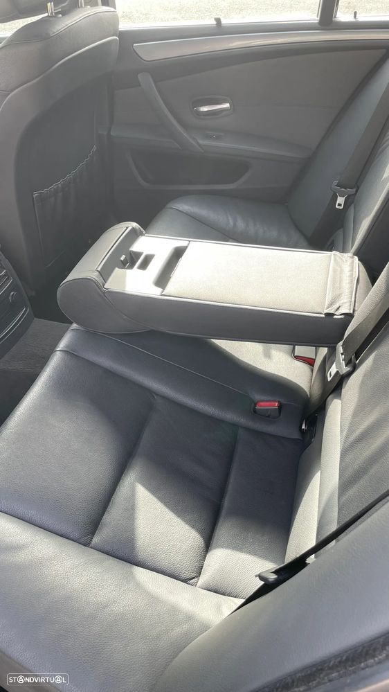 BMW 520 d Touring - 13