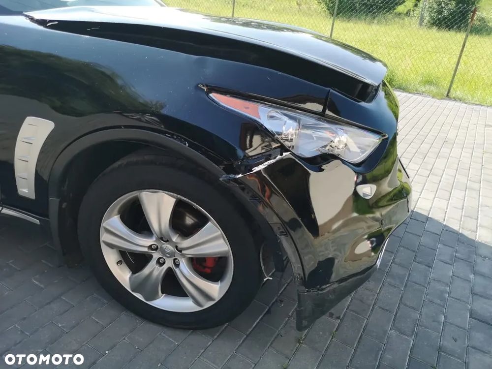 Infiniti FX FX35 - 8