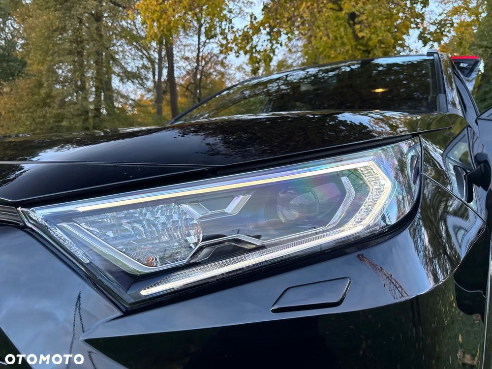 Toyota RAV4 2.5 Hybrid Black Edition by JBL 4x4 - 26