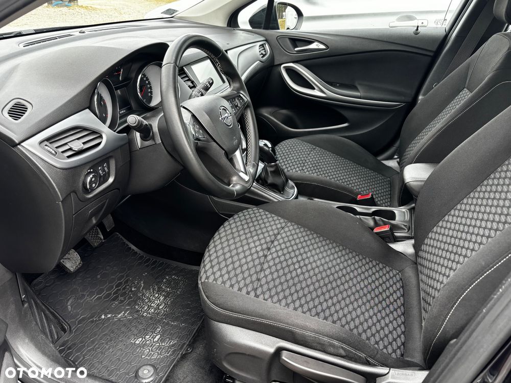 Opel Astra 1.6 CDTI Enjoy - 3