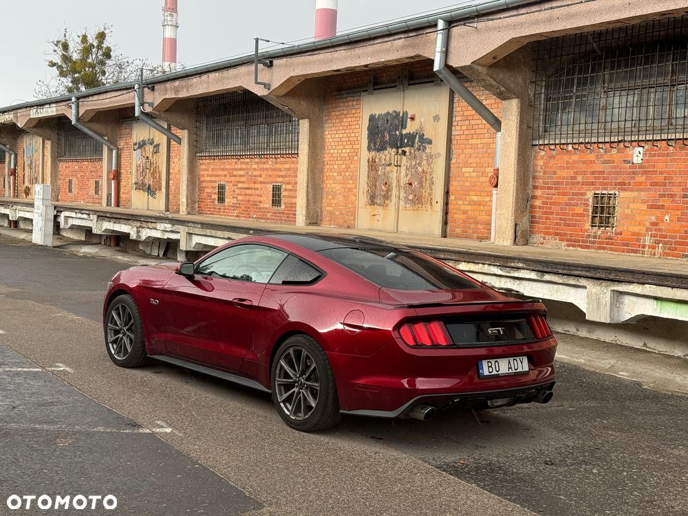 Ford Mustang 5.0 V8 GT - 4
