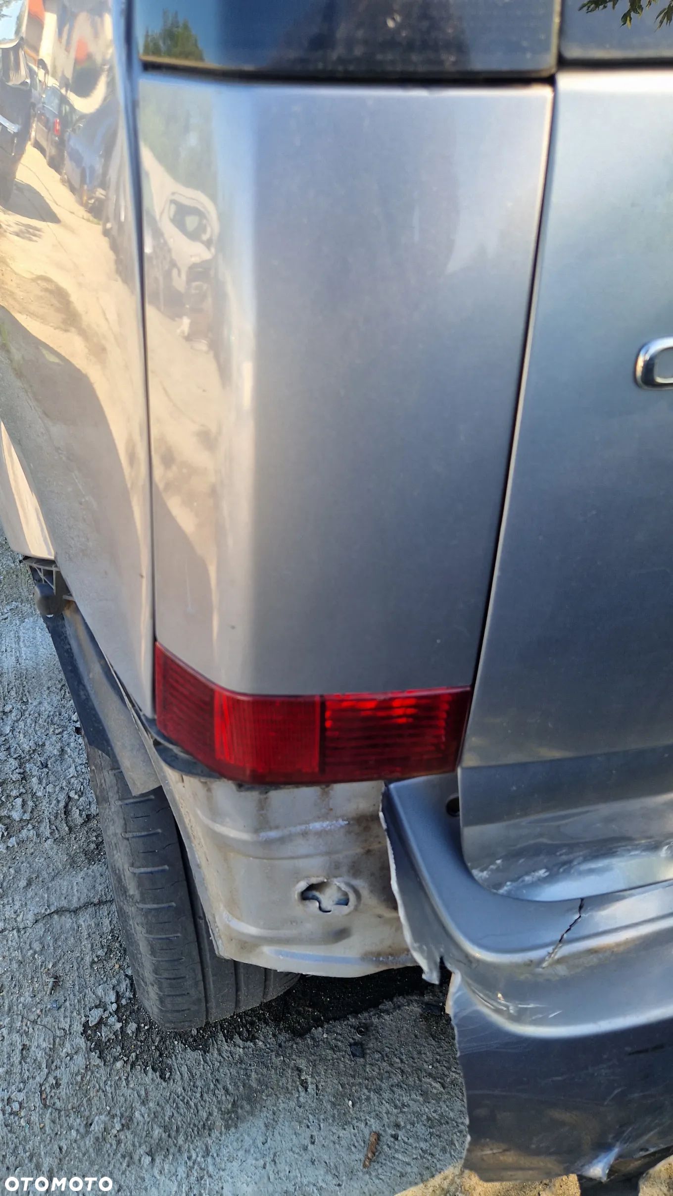 OPEL MERIVA A LIFT LISTWA POD LAMPĘ TYŁ LEWA Z163 - 1