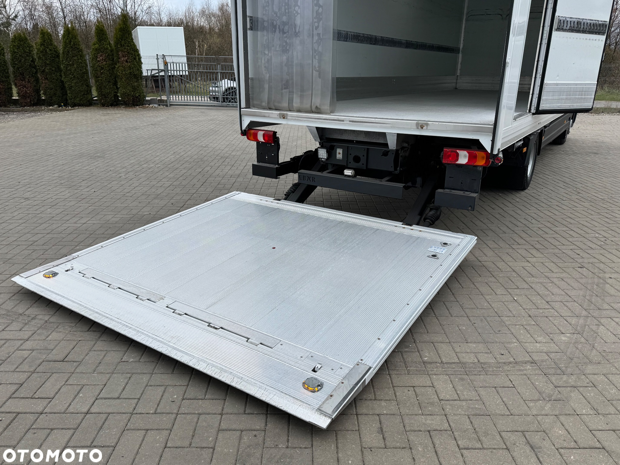 Mercedes-Benz ATEGO 1221 CHŁODNIA 7.3m + WINDA - 10