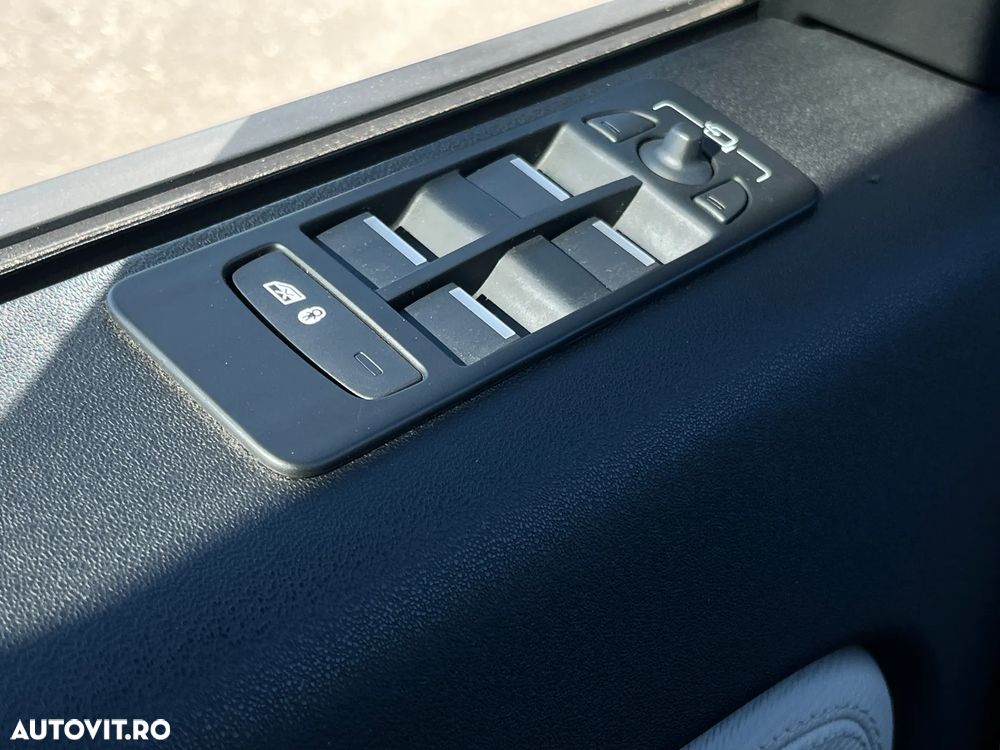 Land Rover Discovery Sport - 21