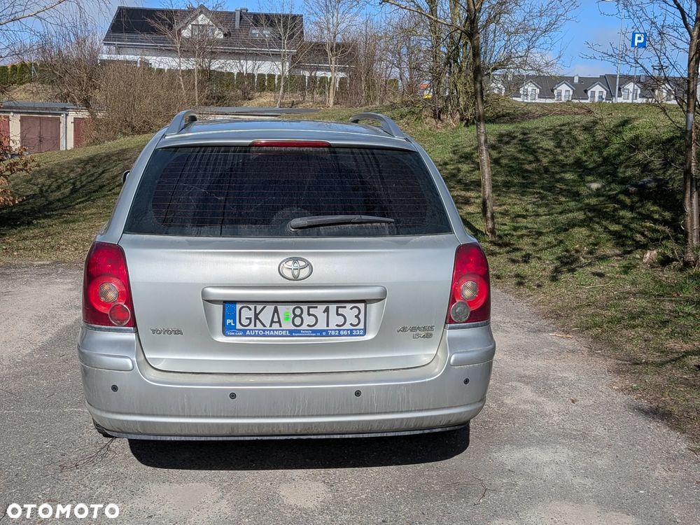 Toyota Avensis 2.0 D-4D Luna - 5