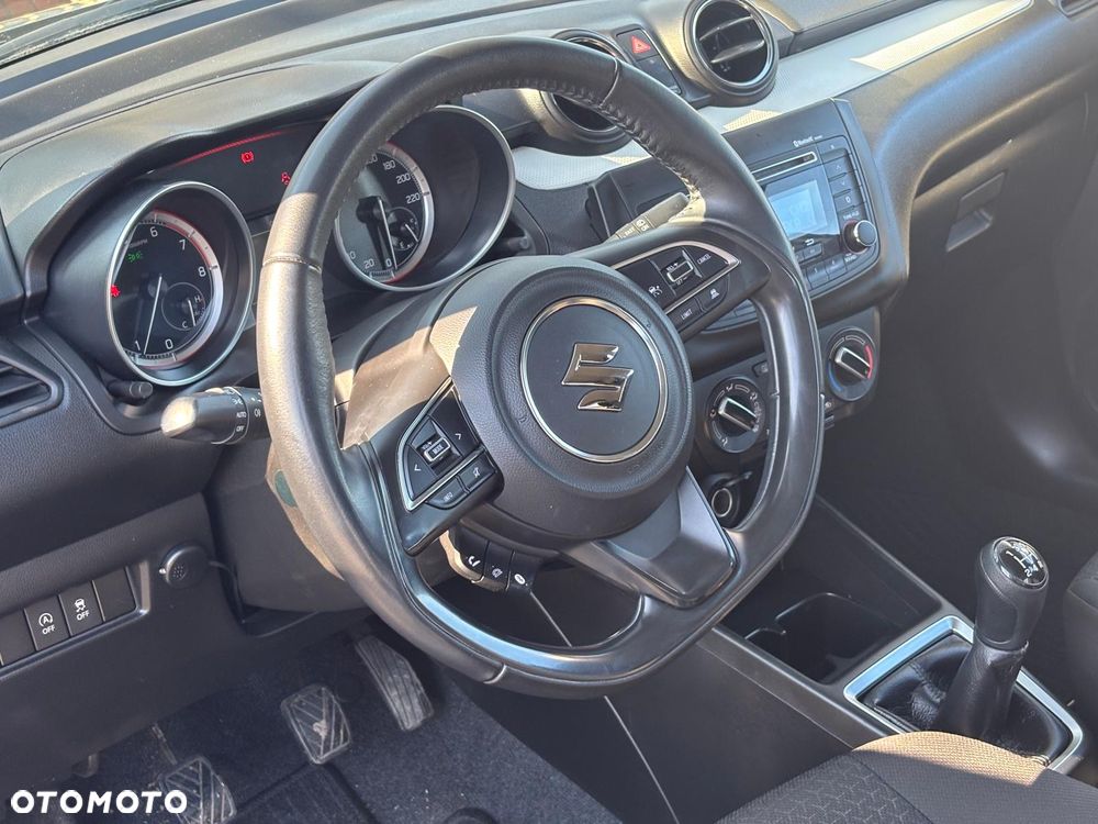 Suzuki Swift - 30