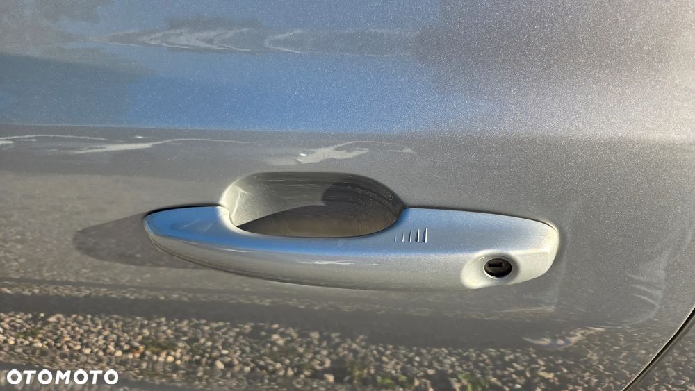 Ford Focus Turnier 1.5 EcoBlue Start-Stopp-System TITANIUM STYLE - 32