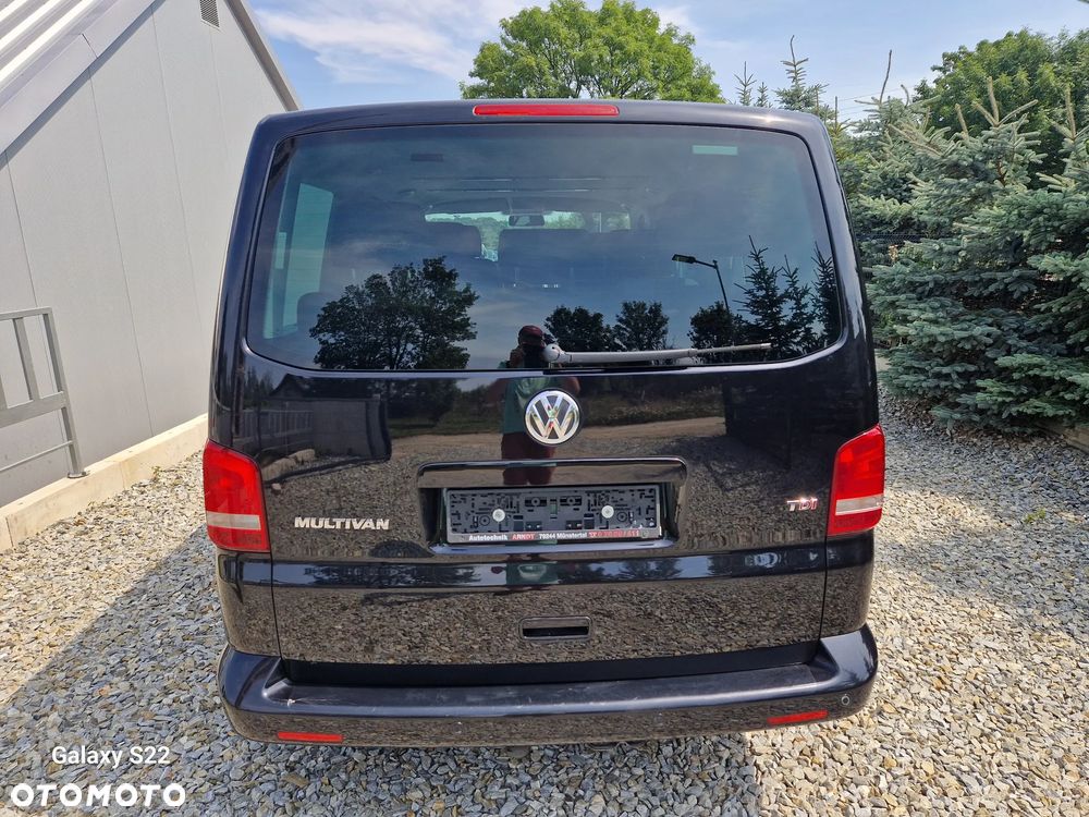 Volkswagen Multivan - 8