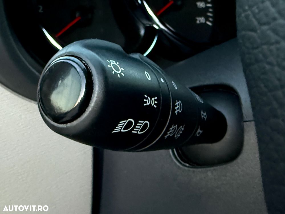 Dacia Dokker dCi 90 Laureate - 28