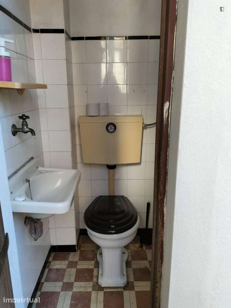 Quarto - localizado em Cedofeita Porto - Grande imagem: 2/9