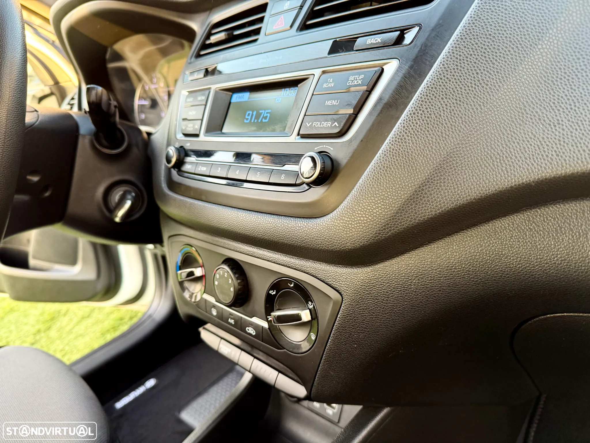 Hyundai i20 1.1 CRDi Blue Access+Bluetooth - 42