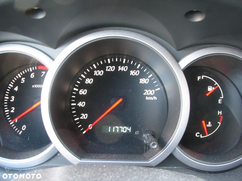 Suzuki Grand Vitara 1.6 Club - 17