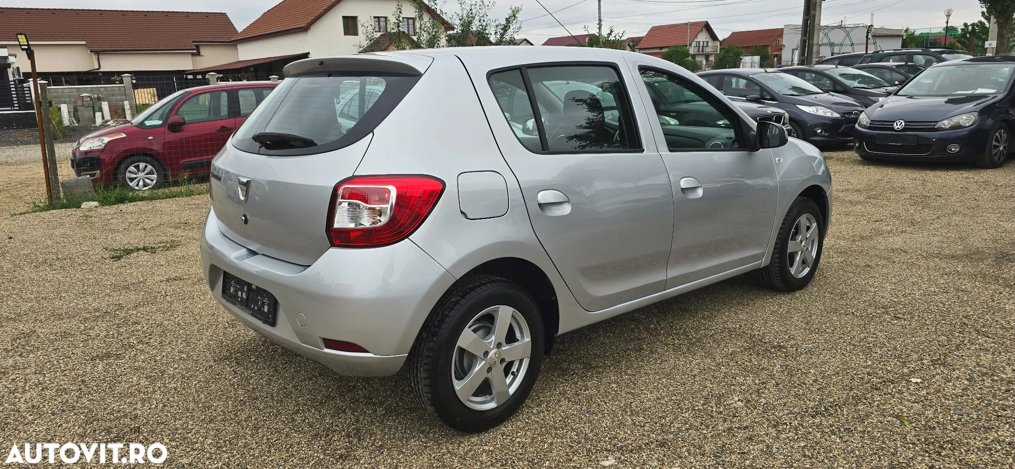 Dacia Sandero 1.2 75CP Laureate - 3