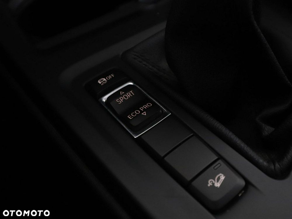 BMW X1 xDrive18d Advantage - 28