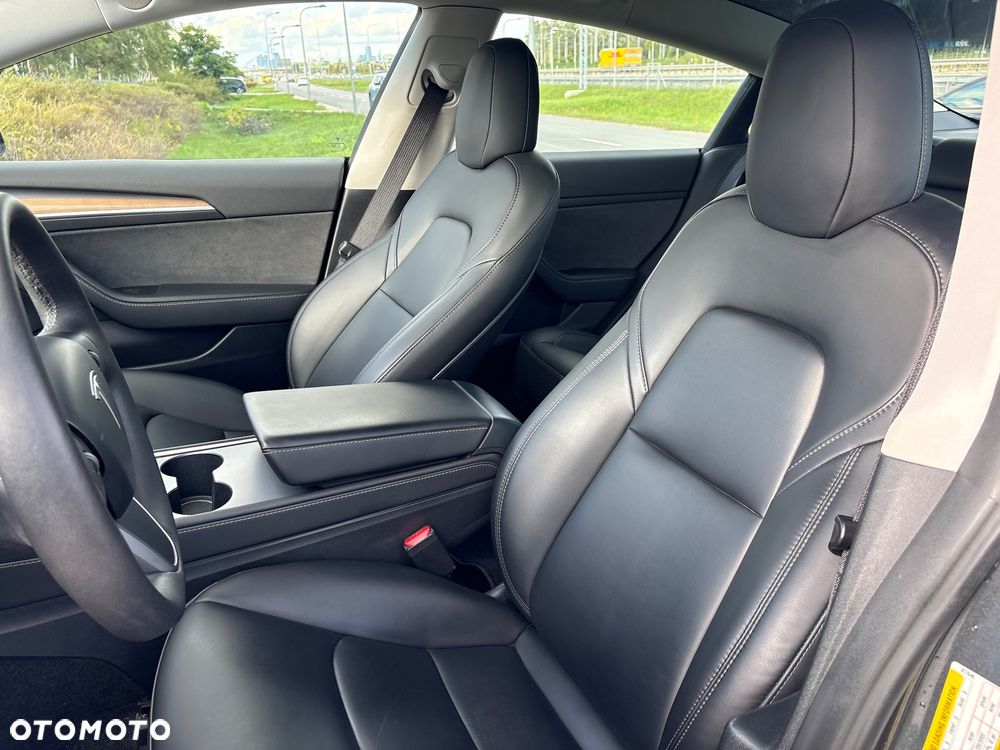 Tesla Model 3 - 20
