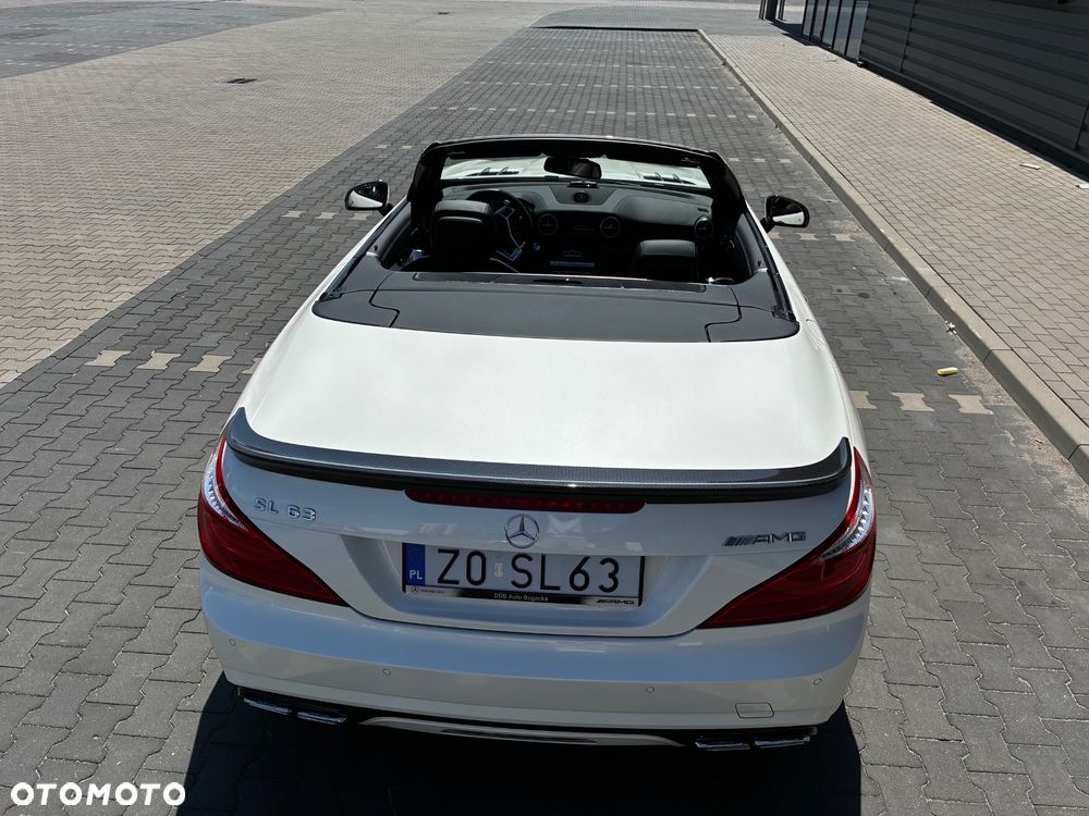 Mercedes-Benz SL 63 AMG AMG Speedshift MCT 7-Gang Sportgetriebe AMG Performance Package - 6