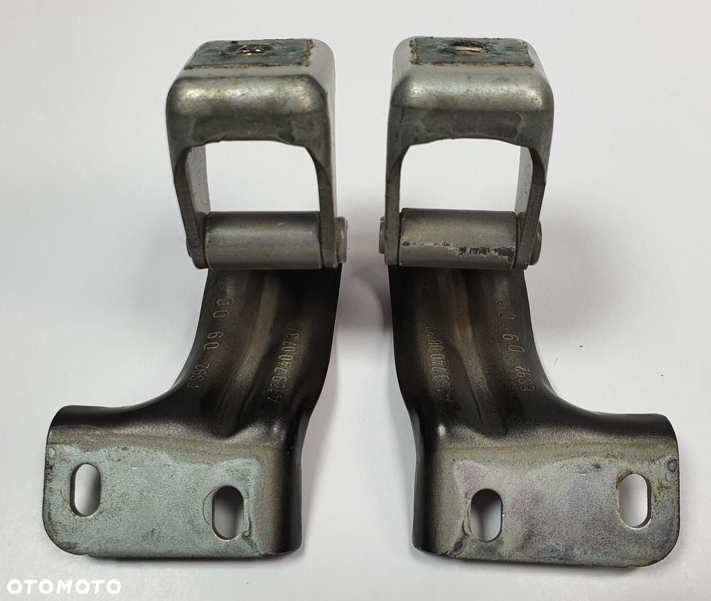 ZAWIASY KLAPY MERCEDES W169 A1697400837 PARA - 2