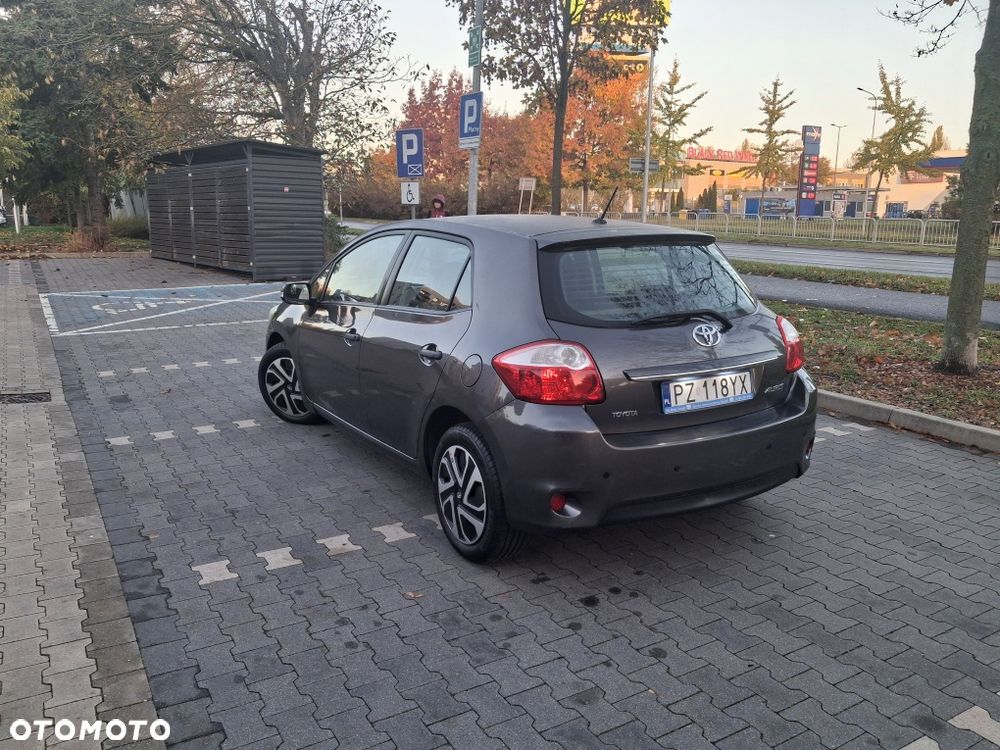 Toyota Auris - 3