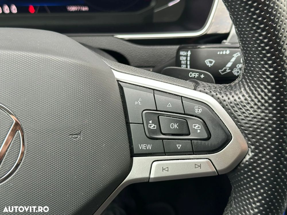 Volkswagen Passat - 14