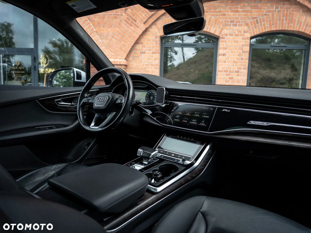 Audi Q7 - 24
