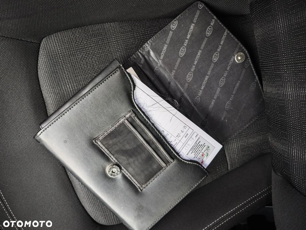 Kia Sportage 2.0 CRDI 4WD Attract - 25