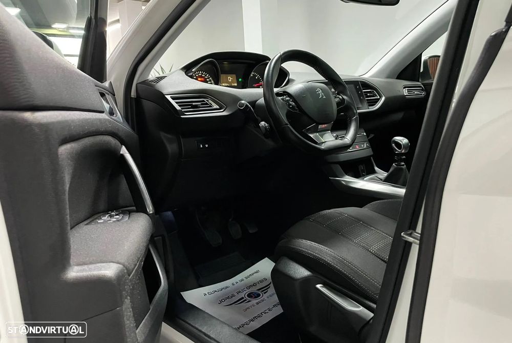 Peugeot 308 SW 1.6 e-HDi Allure J17 - 26