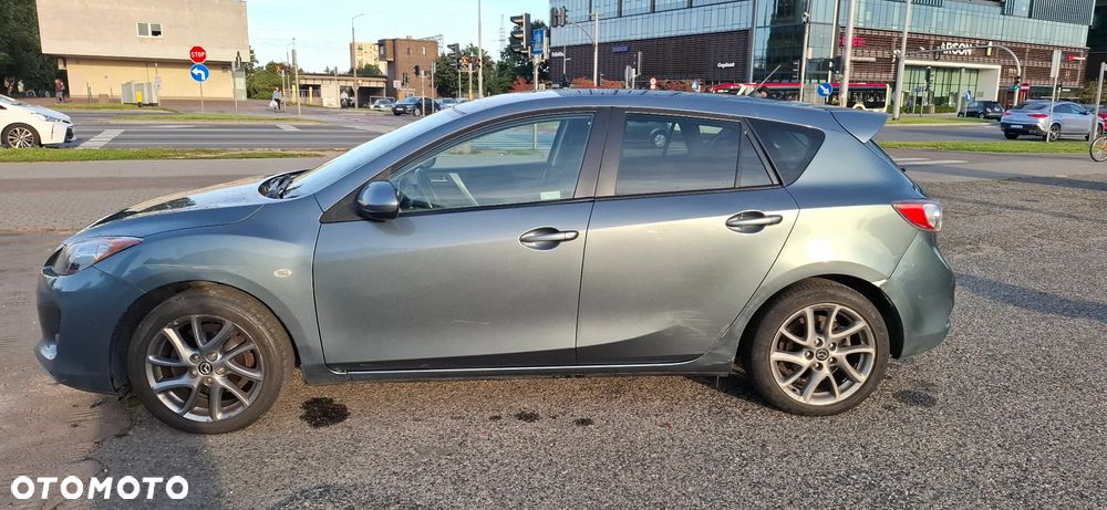 Mazda 3 1.6 Navi + - 15