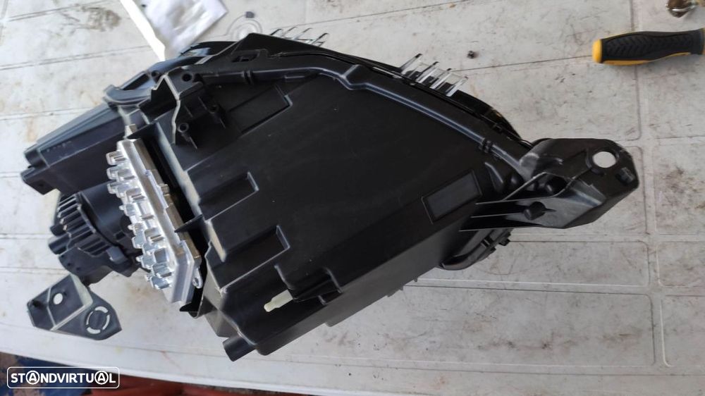 farol direito full Led Peugeot 208 completo - 8