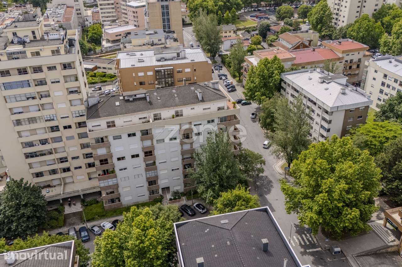 Apartamento T3 em São Victor com Garagem Fechada - Grande imagem: 4/31