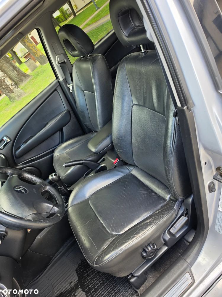 Mitsubishi Outlander 2.4 4WD Intense - 7