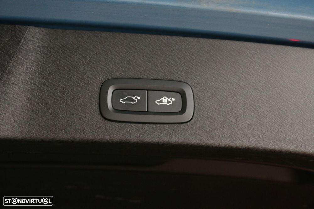 Volvo C40 Recharge Extended Range Core - 18