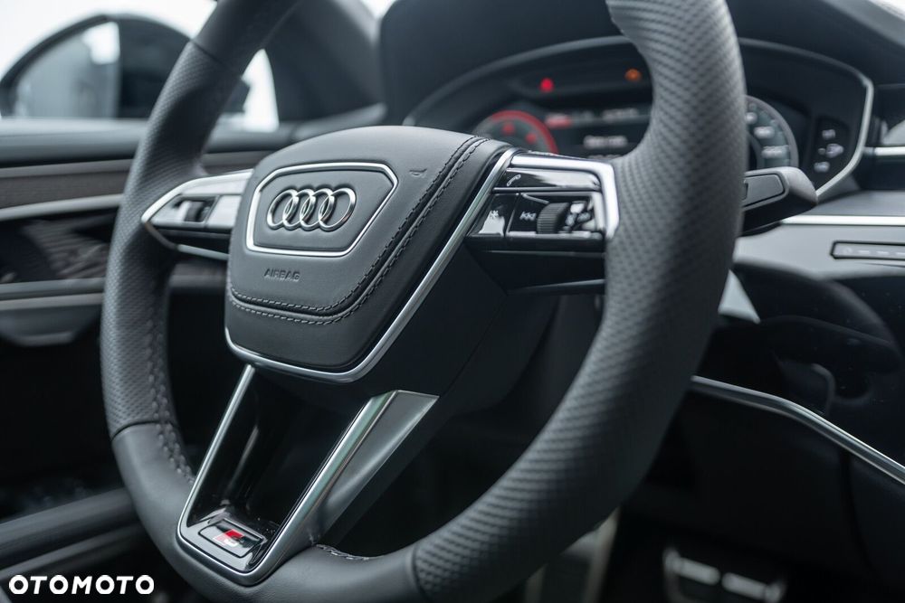 Audi A8 - 27
