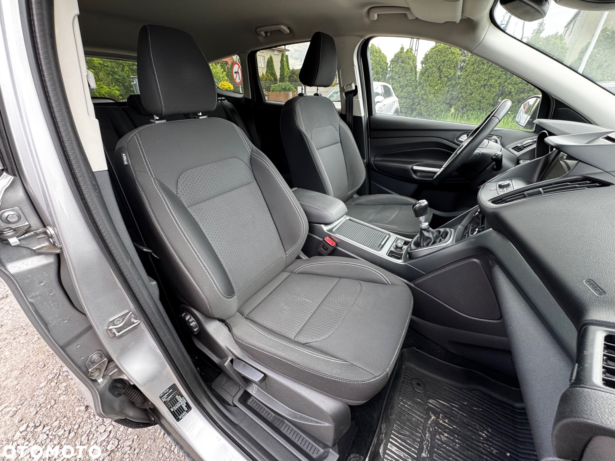 Ford Kuga 1.5 EcoBoost 2x4 Cool & Connect - 36