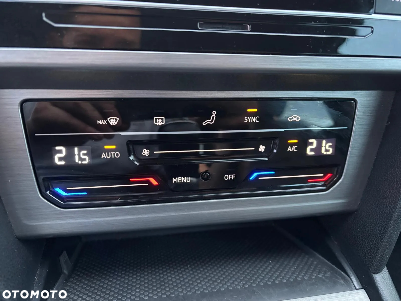 Volkswagen Passat - 12