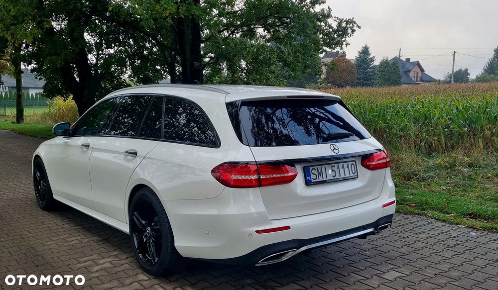 Mercedes-Benz Klasa E - 33