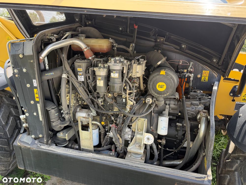 Caterpillar TH337C - 12