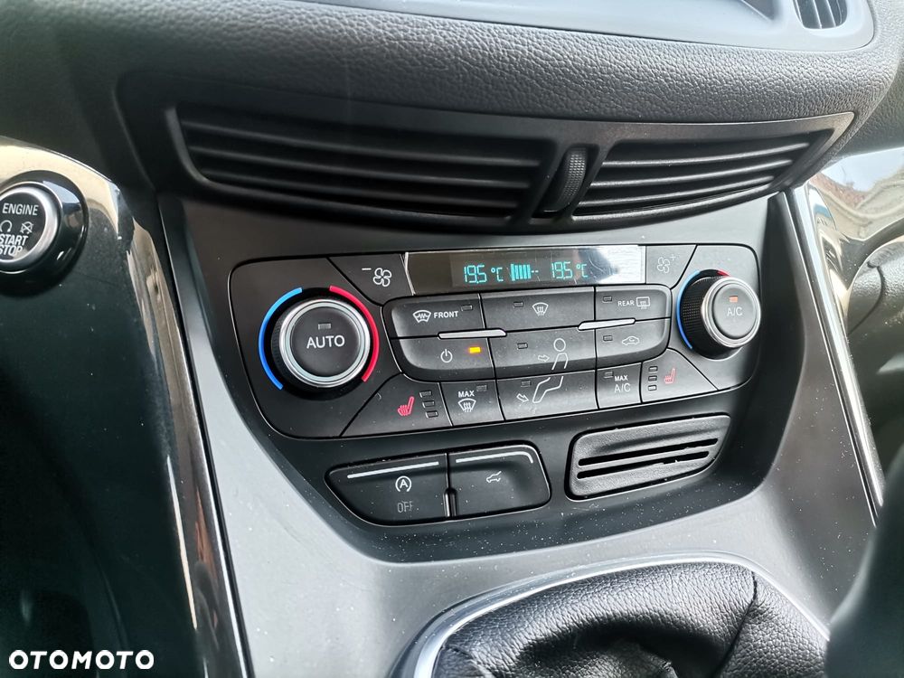 Ford Kuga 2.0 TDCi AWD Titanium - 27